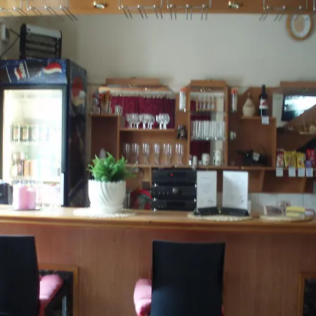 Na Cihelni Otel *