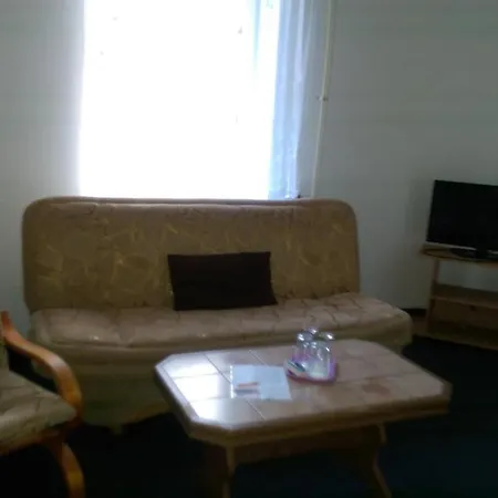 Na Cihelni Otel *